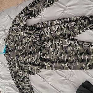 Camouflage 2 piece set 2x / never worn